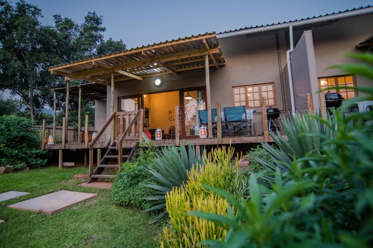 Caracal Lodge Alkmaar Екстериор снимка