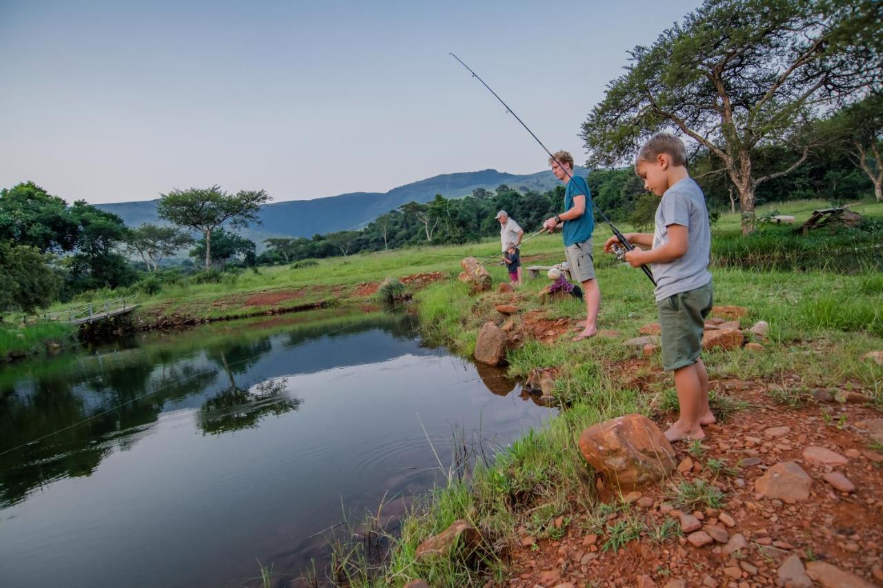 Caracal Lodge Alkmaar Екстериор снимка