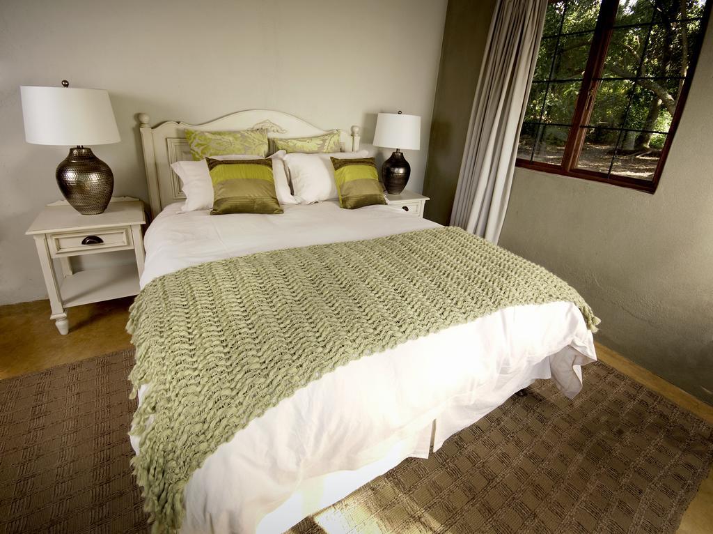 Caracal Lodge Alkmaar Стая снимка