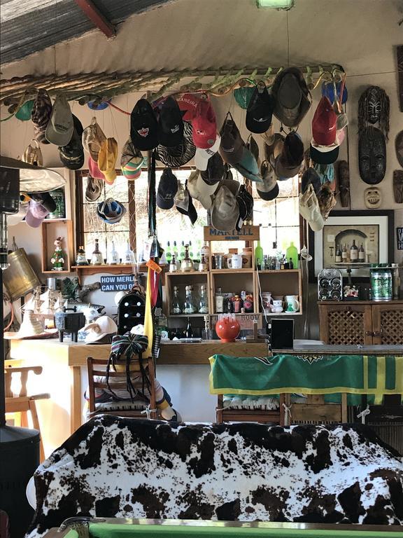 Caracal Lodge Alkmaar Екстериор снимка