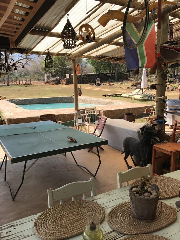 Caracal Lodge Alkmaar Екстериор снимка